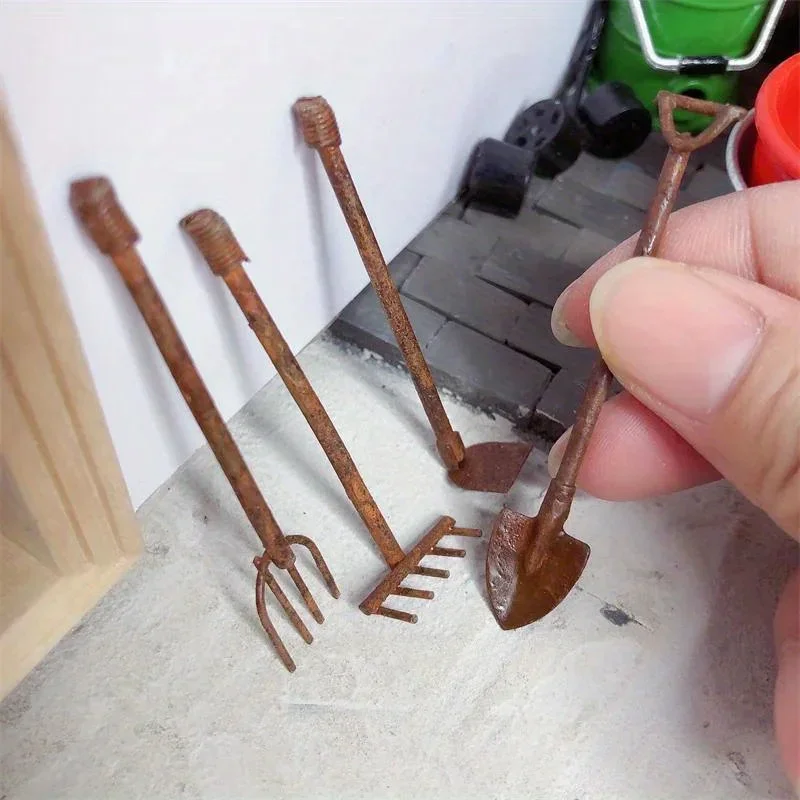 Gardening Tools Combo - 4Pcs/Pack Miniature Garden Tools Ornaments Rusty